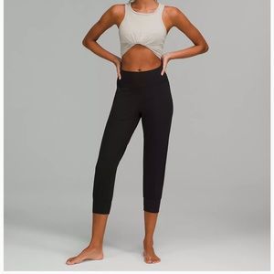 Lululemon align black joggers size 4